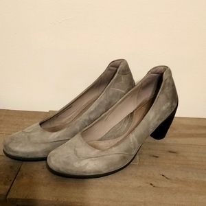 Grey suede Ecco pumps Size 10